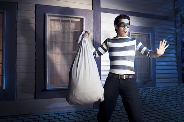 burglar caught with bag